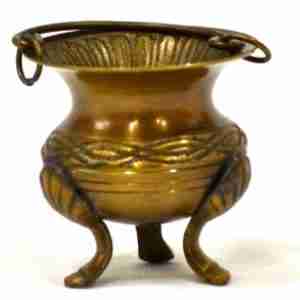 Celtic Knot Brass Honey Gold Finish Cauldron w/Handle